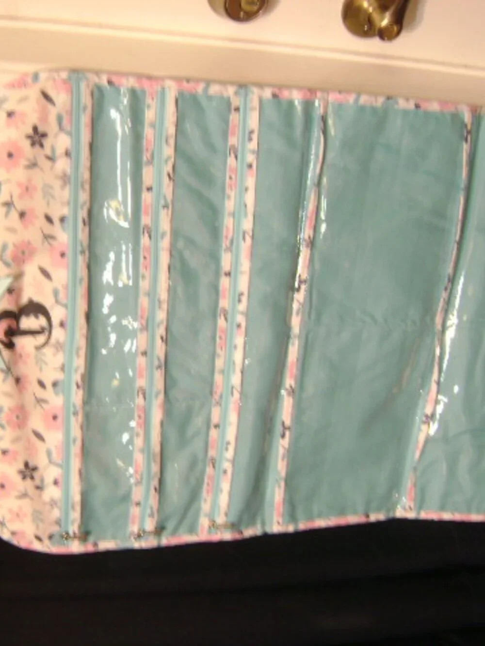 Hanging jewelry organizer